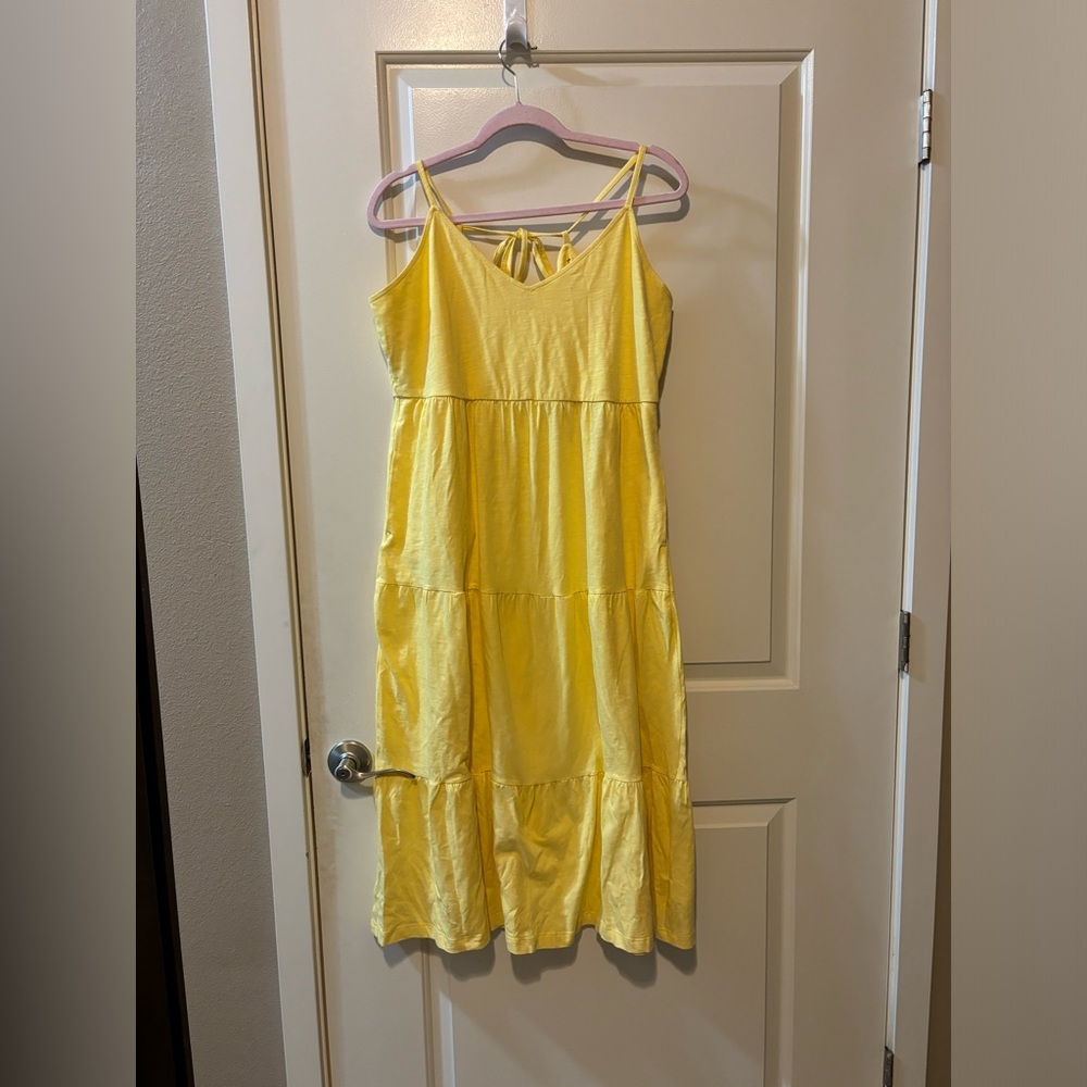 Bundle - 2 old navy summer dresses